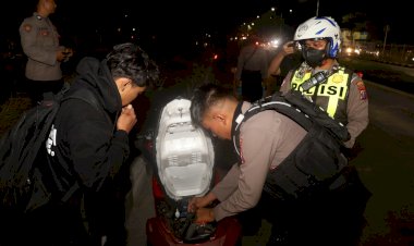 Polres-Pelabuhan-Tanjungperak-Intensifkan-Patroli-Malam,-Jelang-Tahap-Coblosan-Pilkada